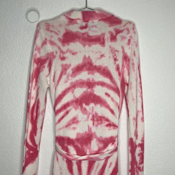 Ser.O.Ya Gloria Cardigan Dress in White Pink Swirl TieDye Revolve Small - Picture 7 of 16